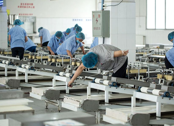 用技術(shù)贏得市場、以服務(wù)贏得客戶、用誠信贏得口碑